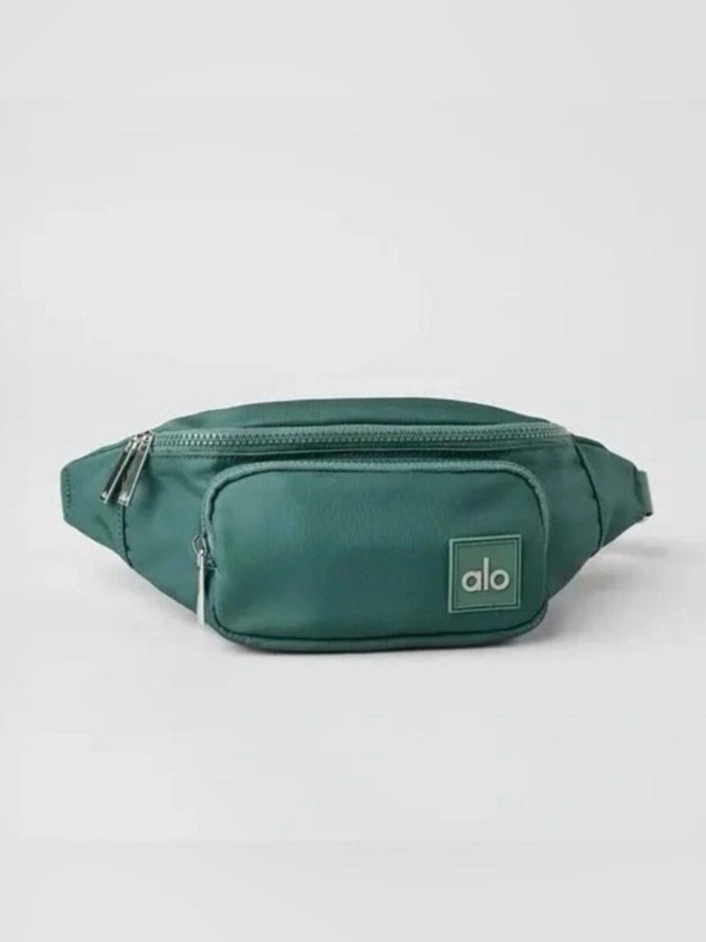 NWT ALO Yoga Winter Ivy Explorer Fanny Pack in Teal Green